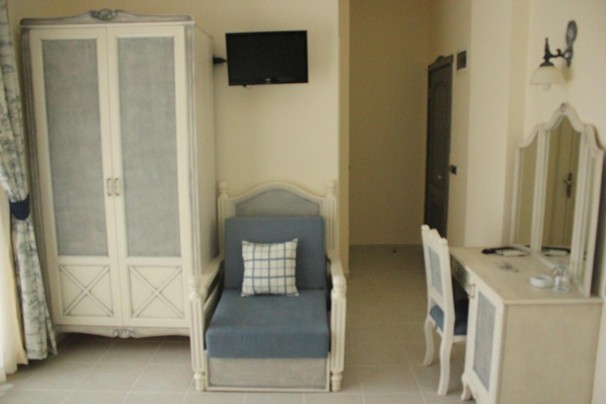 Dolina Hotel Çeşme Exteriör bild