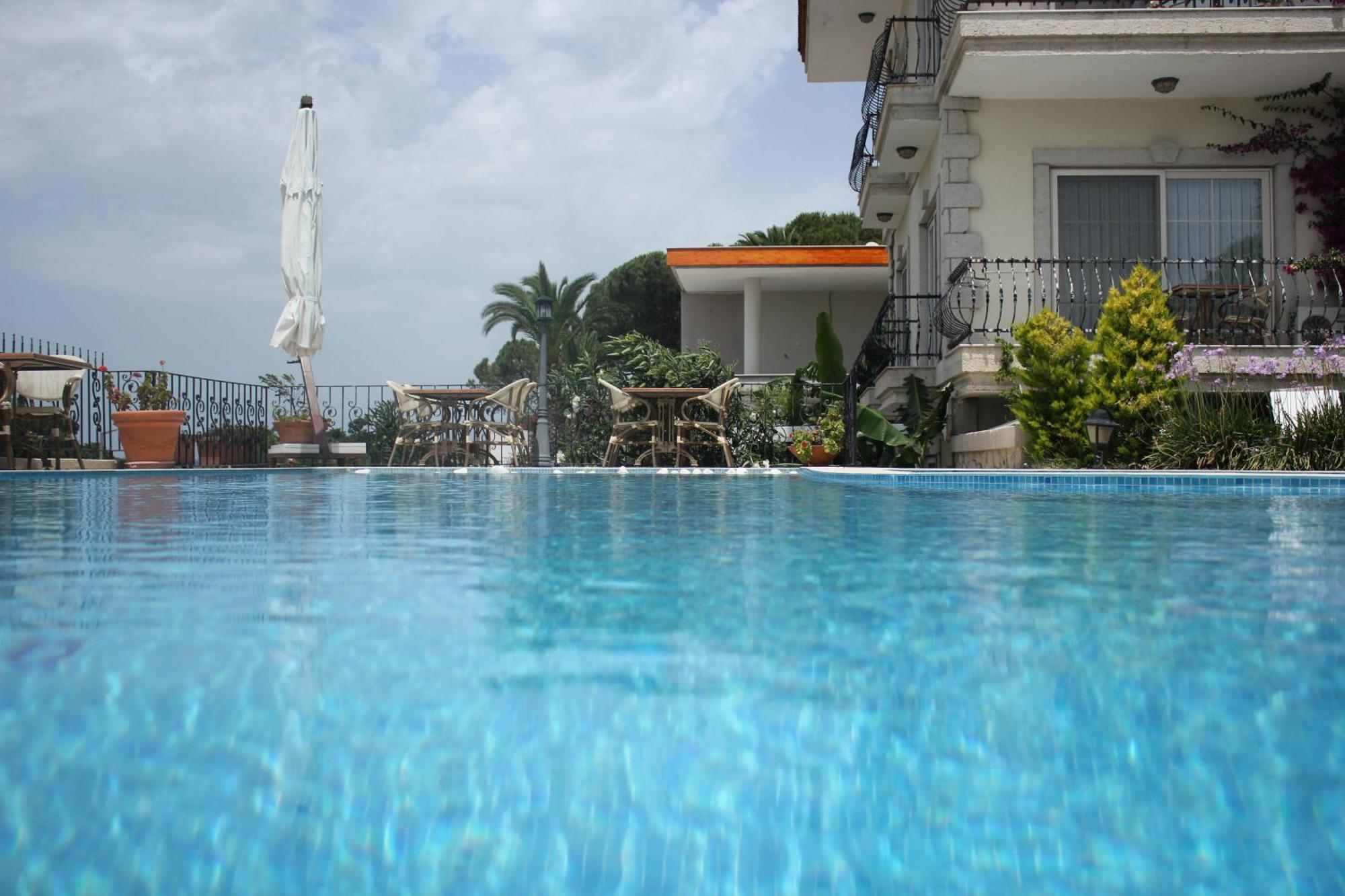 Dolina Hotel Çeşme Exteriör bild