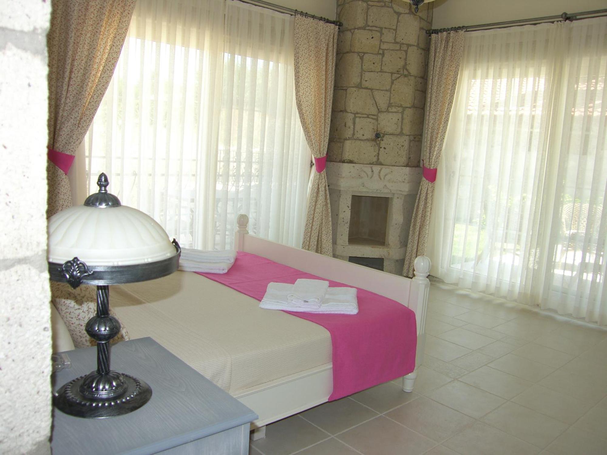 Dolina Hotel Çeşme Exteriör bild