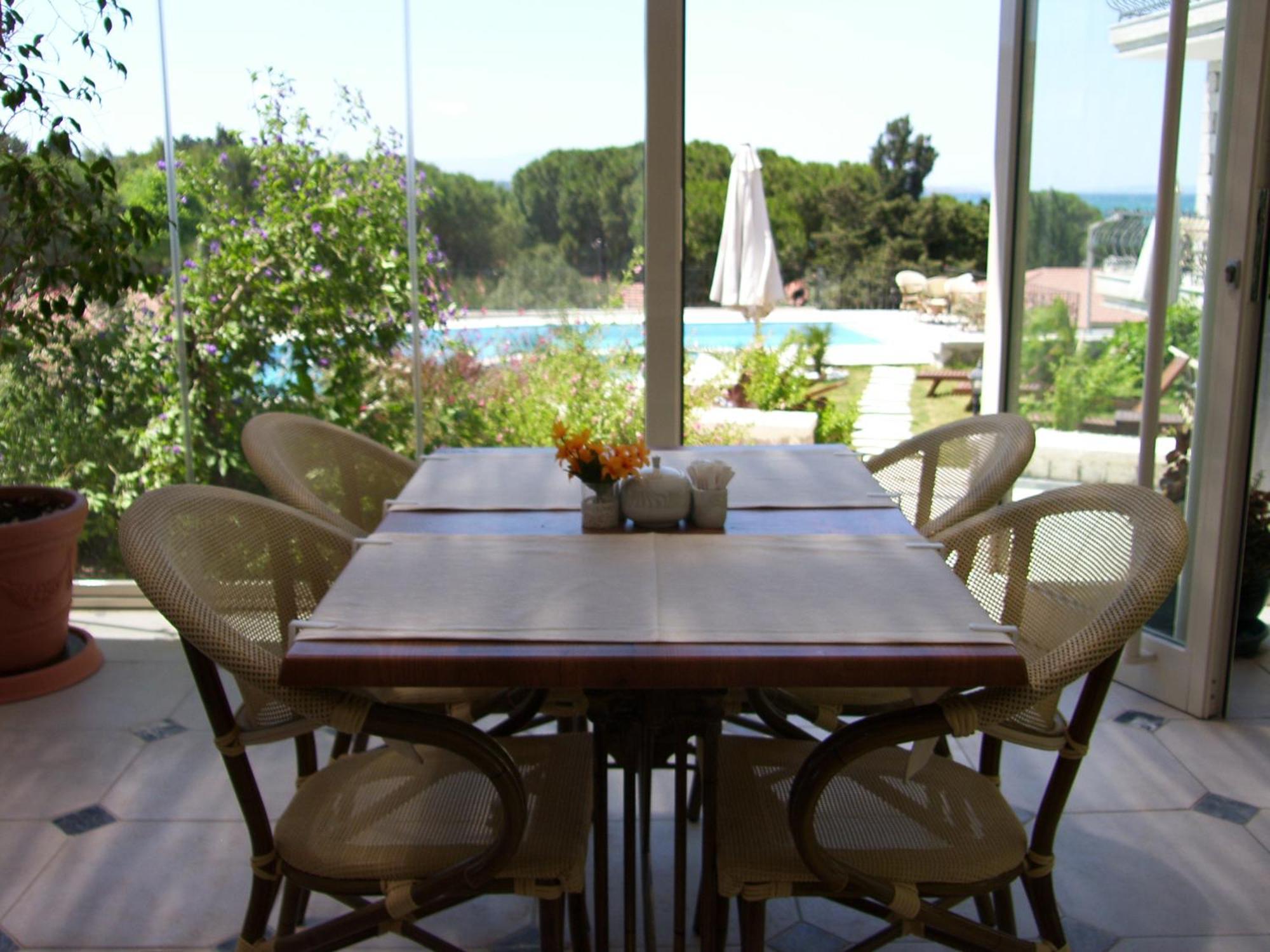 Dolina Hotel Çeşme Exteriör bild
